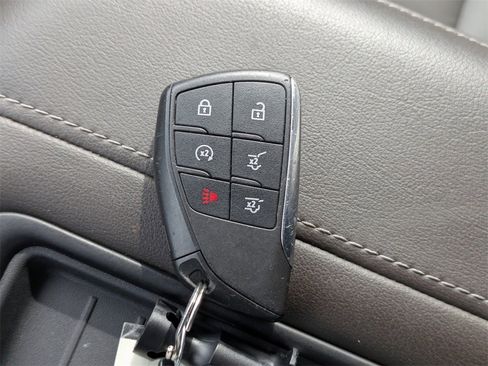 Used 2021 Chevrolet Tahoe LT w/ Luxury Package image 34