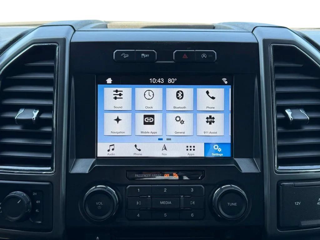 Used 2018 Ford F150 XLT w/ Equipment Group 302A Luxury AWD/4WD image 22