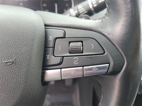 Used 2023 Cadillac XT4 Premium Luxury image 30