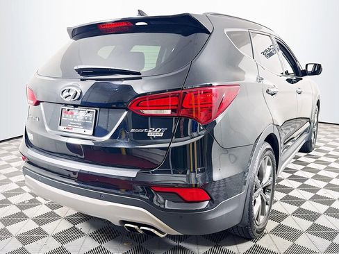 Used 2017 Hyundai Santa Fe Sport image 7