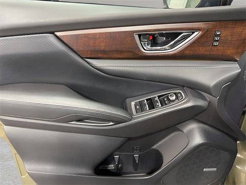 Used 2024 Subaru Ascent Touring image 9