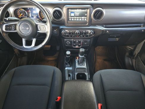 Used 2020 Jeep Gladiator Sport w/ Quick Order Package 24S AWD/4WD image 15