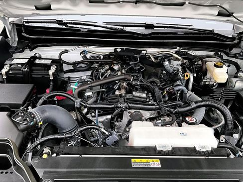 Used 2024 Toyota Tacoma SR w/ SR Upgrade Package image 31