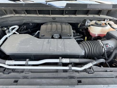 Used 2023 Chevrolet Silverado 1500 LT AWD/4WD image 26