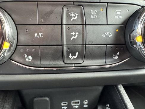 Used 2022 Chevrolet TrailBlazer ACTIV image 11