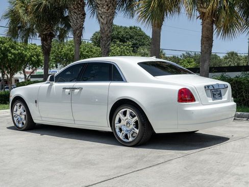 Used 2013 Rolls-Royce Ghost RWD image 4