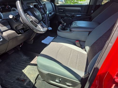 Used 2019 RAM 1500 Big Horn AWD/4WD image 5