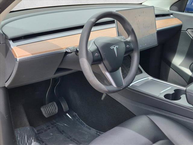 Used 2022 Tesla Model Y Long Range AWD/4WD image 9