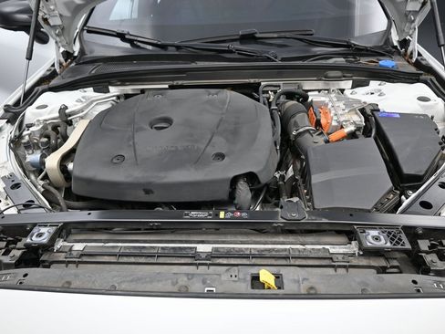 Used 2023 Volvo S60 T8 Ultimate image 37