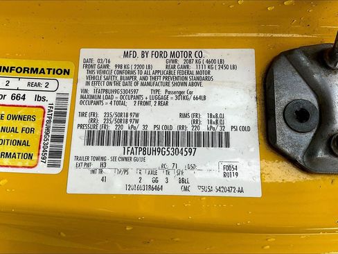 Used 2016 Ford Mustang Premium RWD image 18