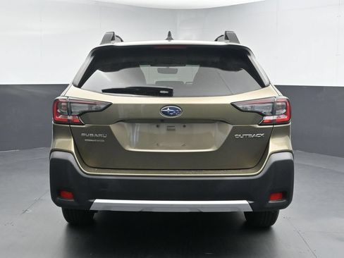 Used 2024 Subaru Outback Limited AWD/4WD image 8