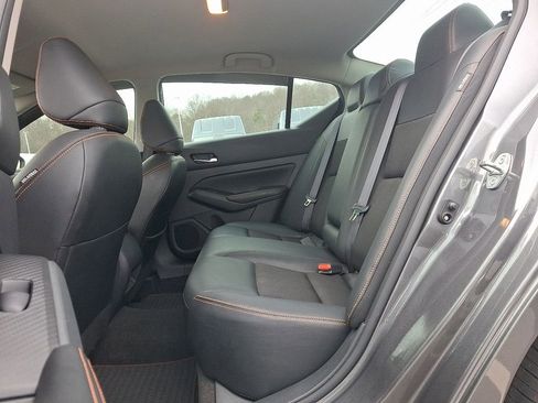 Used 2022 Nissan Altima 2.5 SR image 10