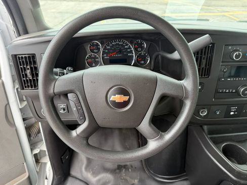 Used 2019 Chevrolet Express 3500 Extended w/ Power Convenience Package RWD image 18