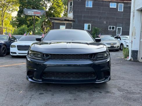 Used 2015 Dodge Charger SE w/ Sport Appearance Group RWD image 19