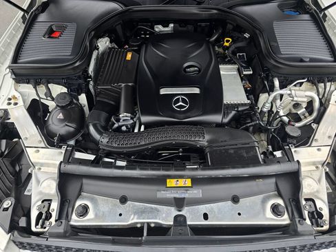 Used 2017 Mercedes-Benz GLC 300 4MATIC Coupe image 9