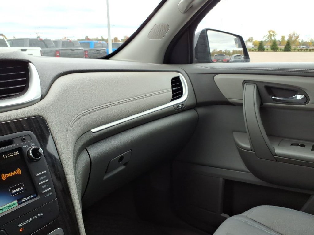 Used 2014 Chevrolet Traverse LT AWD/4WD image 17