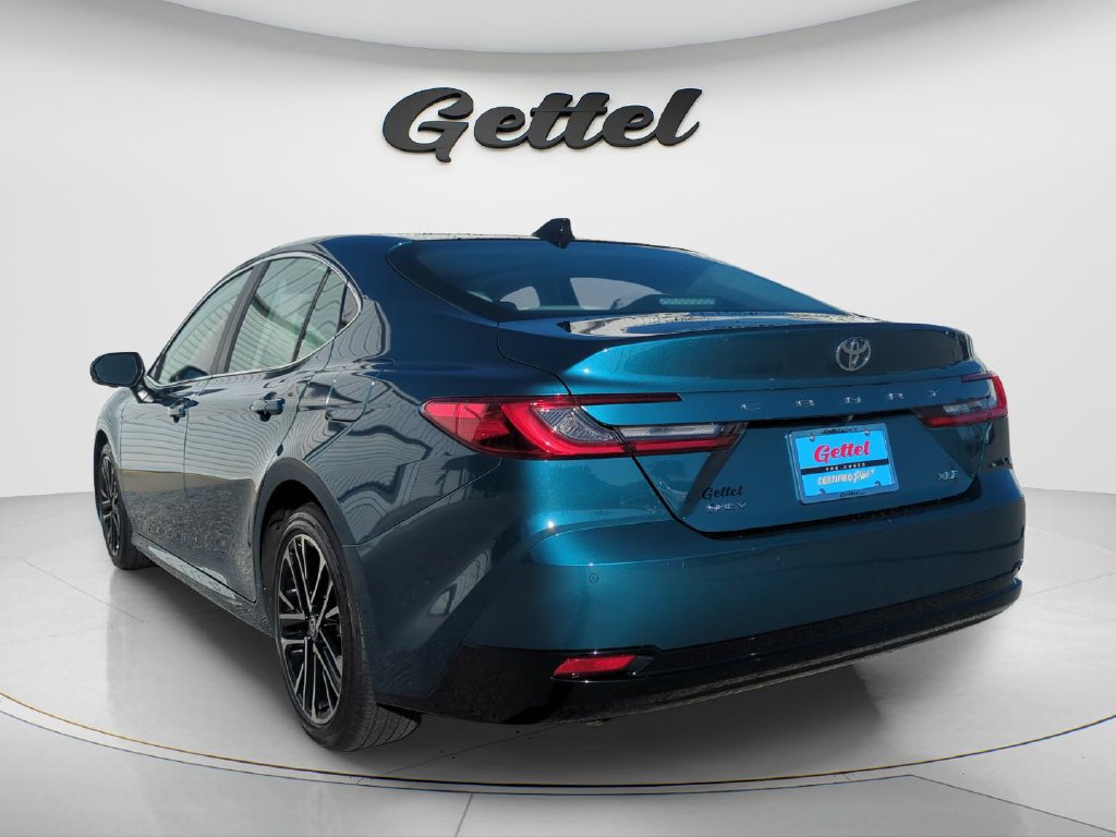 Used 2025 Toyota Camry XLE w/ Premium Plus Package FWD image 7