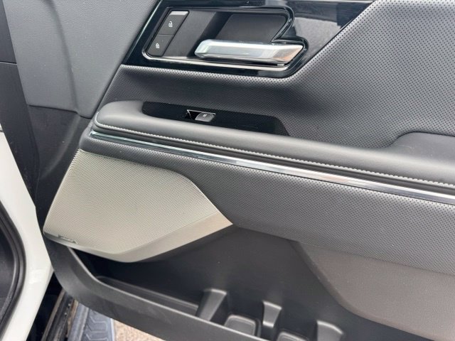 Certified 2025 GMC Sierra EV Denali AWD/4WD image 25