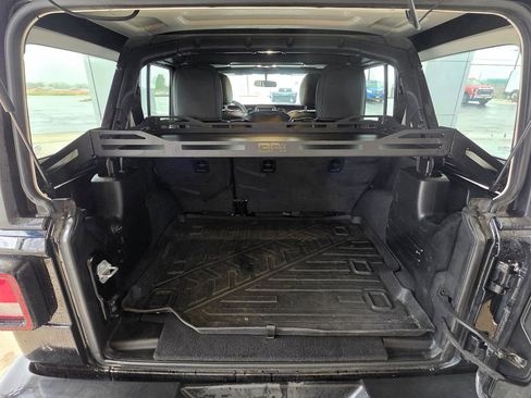 Used 2022 Jeep Wrangler Unlimited Sport AWD/4WD image 7