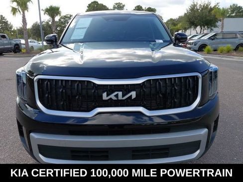 Certified 2024 Kia Telluride LX FWD image 2