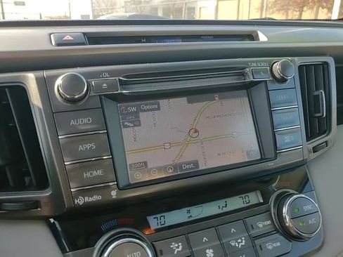 Used 2014 Toyota RAV4 XLE image 18