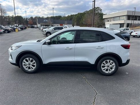 Used 2025 Ford Escape Active w/ Cold Weather Package image 4