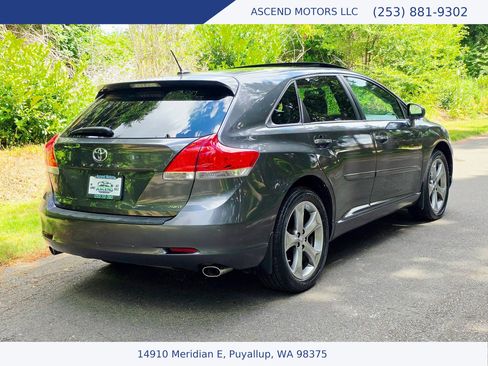 Used 2012 Toyota Venza XLE AWD/4WD image 5