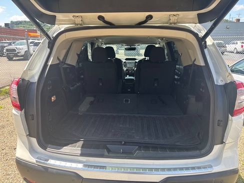 Used 2020 Subaru Ascent Premium w/ Convenience Package AWD/4WD image 14