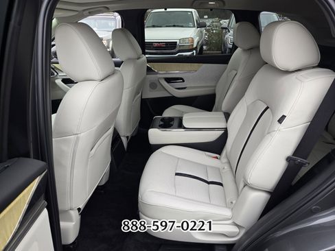 Certified 2025 MAZDA CX-90 3.3 Turbo S w/ Premium Plus image 11