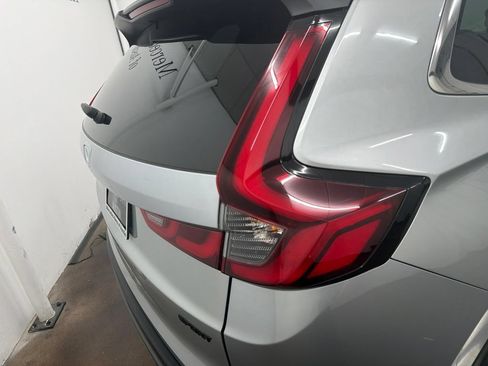 Used 2025 Honda CR-V Sport-L image 11