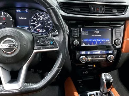 Used 2019 Nissan Rogue SL AWD/4WD image 15