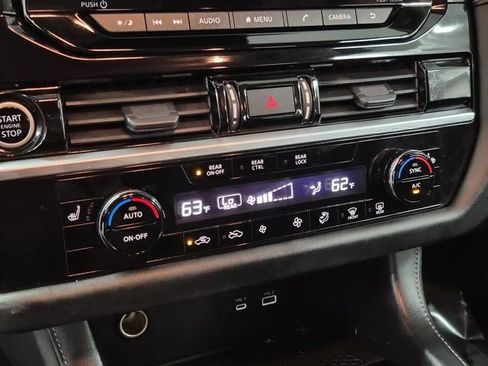 Certified 2022 Nissan Pathfinder SV image 29