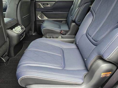 New 2026 INFINITI QX80 4WD image 32