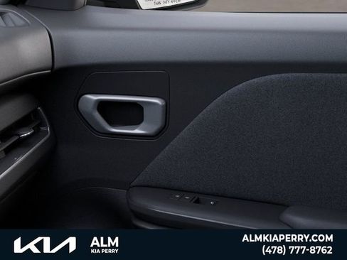 New 2026 Kia K4 LXS image 25