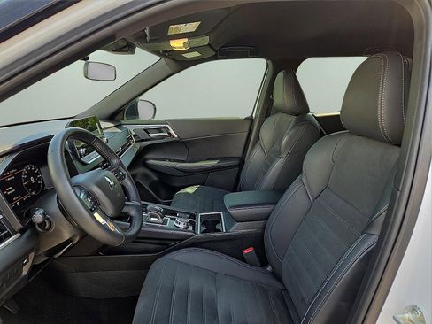 Used 2024 Mitsubishi Outlander SE Black Edition AWD/4WD image 14