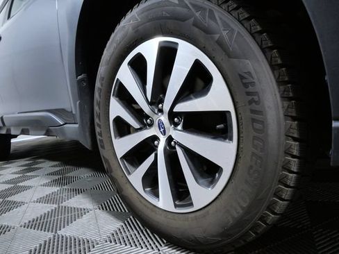 Used 2024 Subaru Outback Premium AWD/4WD image 27
