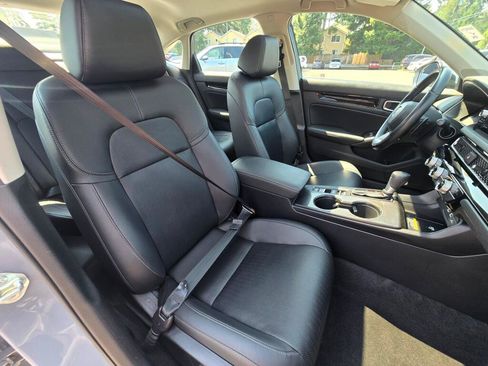 Used 2024 Honda Civic Touring image 7