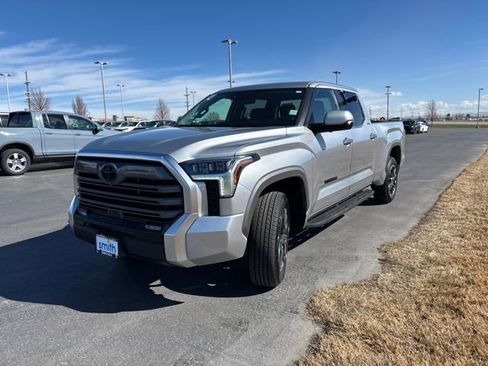 Used 2024 Toyota Tundra Limited image 7