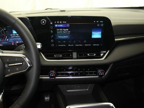 New 2026 Chevrolet Equinox LT w/ Convenience Package II FWD image 15