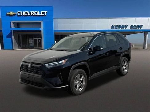 Used 2025 Toyota RAV4 XLE AWD/4WD image 30