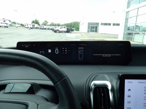 Used 2025 Ford Expedition Platinum w/ Stealth Performance Package AWD/4WD image 18