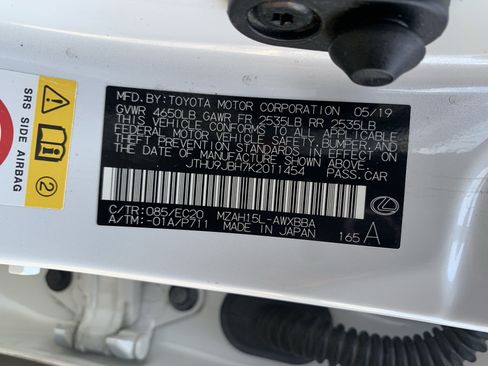 Used 2019 Lexus UX 250h w/ Premium Package AWD/4WD image 36