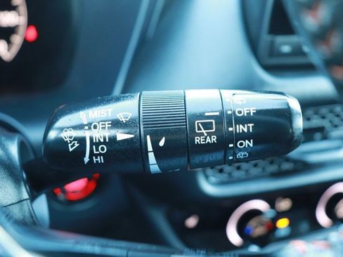 Used 2023 Honda HR-V Sport image 25