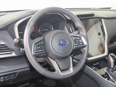 Used 2025 Subaru Outback Touring XT image 6