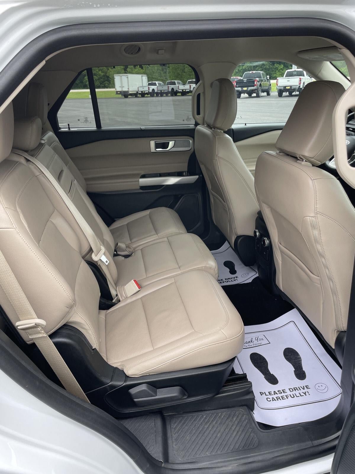 Used 2024 Ford Explorer Limited AWD/4WD image 13