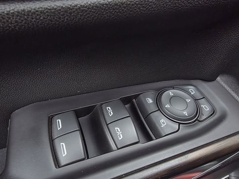 Used 2019 GMC Sierra 1500 SLT image 12