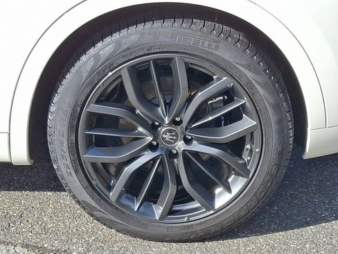 Used 2024 Maserati Levante GT Ultima AWD/4WD image 5