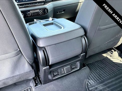 Used 2024 Chevrolet Silverado 1500 LT image 11