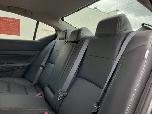 Certified 2024 Nissan Altima 2.5 SL FWD image 14