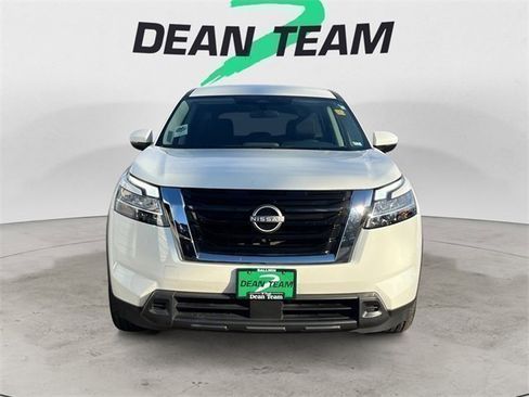 Used 2022 Nissan Pathfinder S w/ Cargo Package image 3